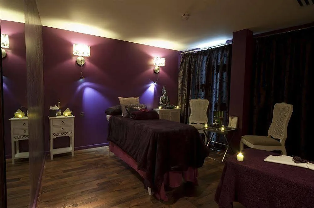 Abode Chester