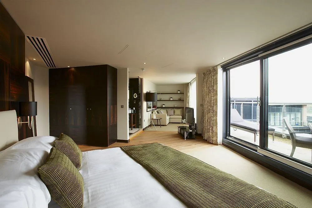 Abode Chester 4*,