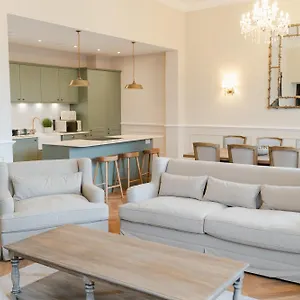 https://the-st-giles-apartment-by-edinburgh-city-apartments.edinburghhotelsuk.org