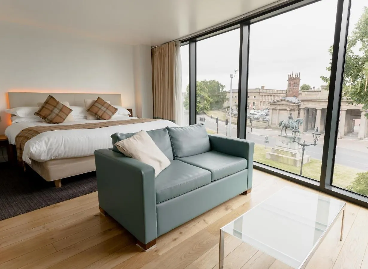 Abode Chester 4*,